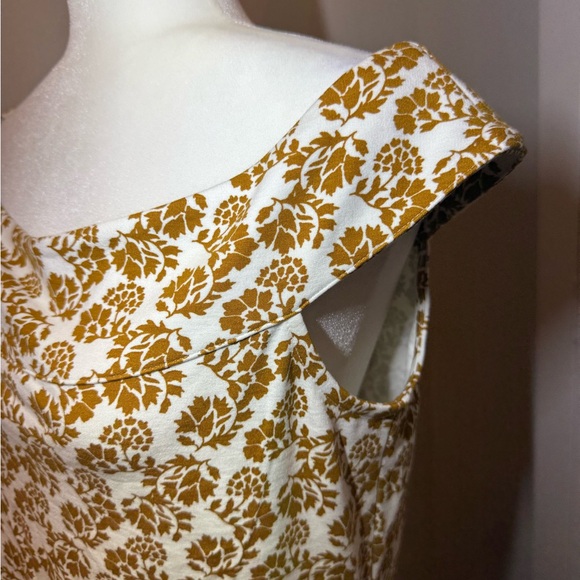 NWT Ann Taylor Brown and White Off Shoulder career Blouse size L - Picture 3 of 8